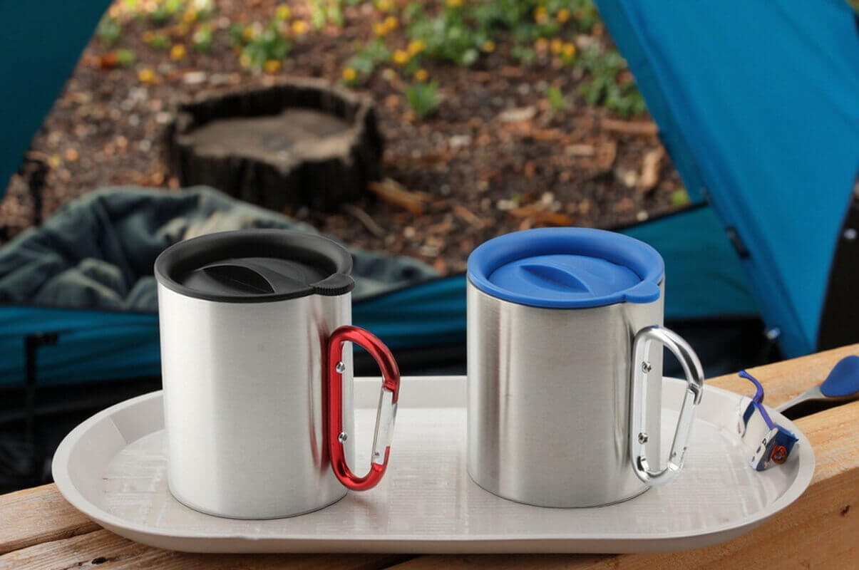 Double-Wall Camping Cup: With its innovative design, it redefines the outdoor drinking experience. The climbing handle is the highlight of this product.